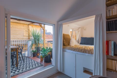 Ze Perfect Place - Vieux Nice - Exceptionnel Appartement - Calme et Terrasse avec vues Condo in Nice
