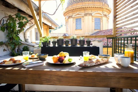Ze Perfect Place - Vieux Nice - Exceptionnel Appartement - Calme et Terrasse avec vues Condo in Nice