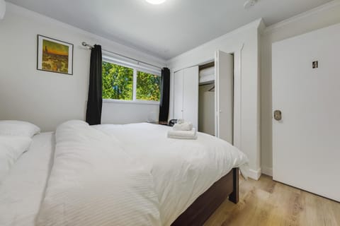 Quite House near the Vancouver Airport Bed and Breakfast in Richmond