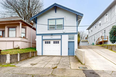 West Bremerton Cozy Home Apartment in Bremerton