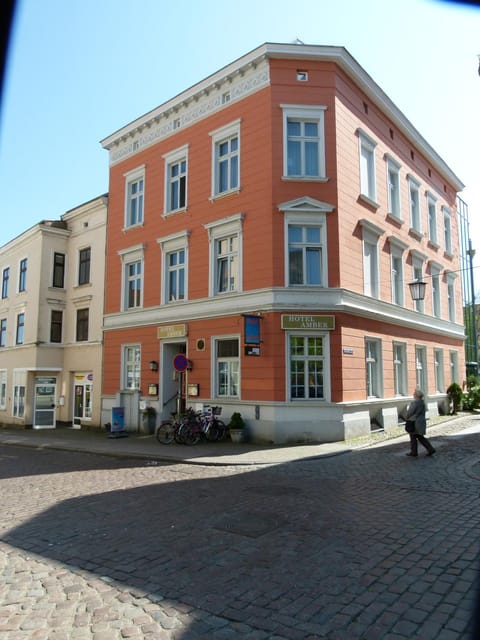 Property building, Street view