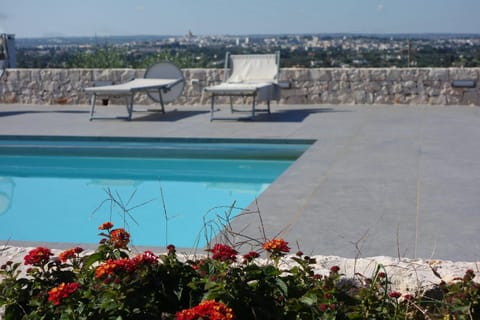 Pool view, Swimming pool, sunbed