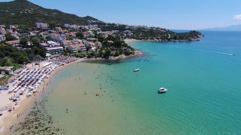 Day, Neighbourhood, Natural landscape, Bird's eye view, Summer, Beach