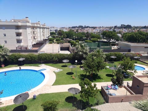 ÁTICO TERRAZA 65m. Playa, piscina, A/C, Wifi Condominio in Sanlúcar de Barrameda