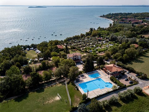 Bird's eye view, Lake view, Pool view, Swimming pool