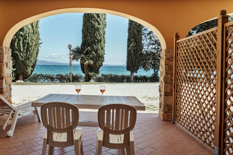 Balcony/Terrace, Lake view