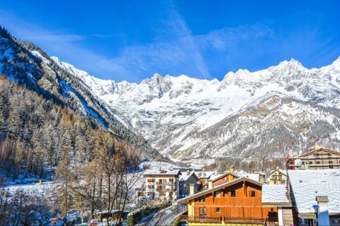 L'Atelier du Temps - PanoramAlps Apartment Eigentumswohnung in Courmayeur