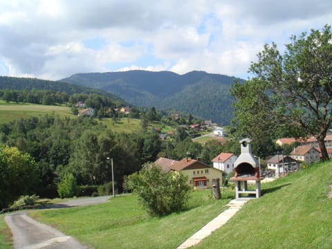 BBQ facilities, Garden, Balcony/Terrace