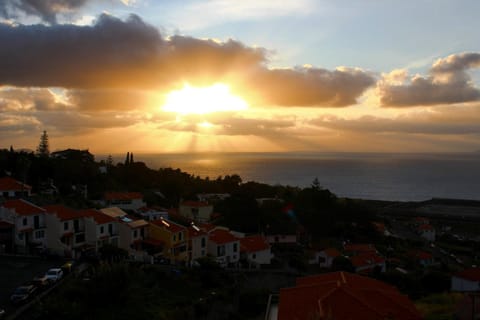 City view, Sea view, Sunrise