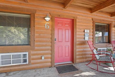 Wimberley Log Cabins Resort and Suites- Unit 6 Cabin in Wimberley