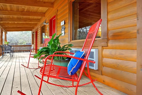 Wimberley Log Cabins Resort and Suites- Unit 7 House in Wimberley