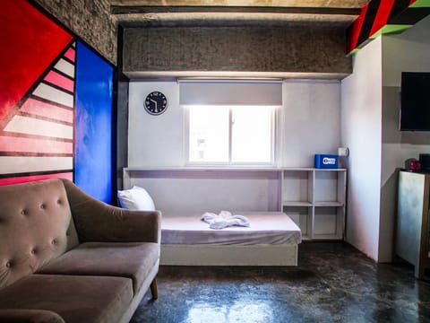 D522 Hostel at Kiener Hills - Near Cebu Airport Bed and Breakfast in Lapu-Lapu City