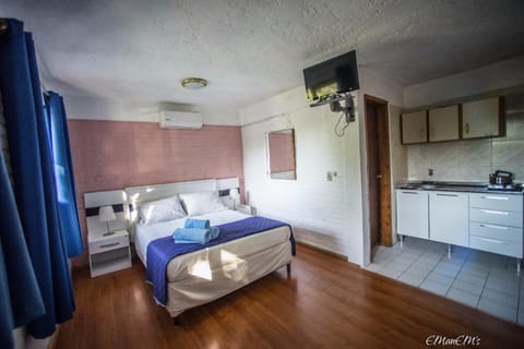 Bird's eye view, Kitchen or kitchenette, Photo of the whole room