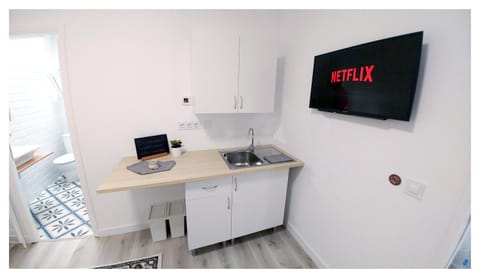 TV and multimedia, Kitchen or kitchenette