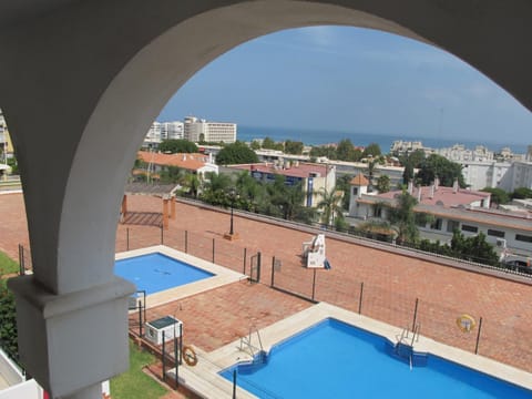 Balcony/Terrace, Pool view, Swimming pool