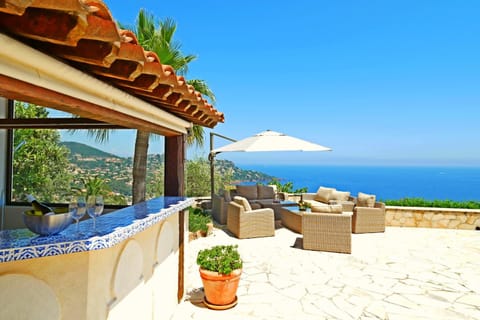 Patio, Patio, Balcony/Terrace, Balcony/Terrace, Kitchen or kitchenette, Lounge or bar, Seating area, On site, Sea view, Sea view