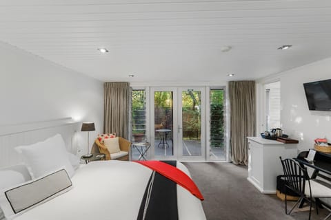 Acacia Cliffs Lodge Bed and Breakfast in Taupo