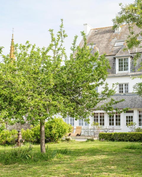 Property building, Garden, Garden view