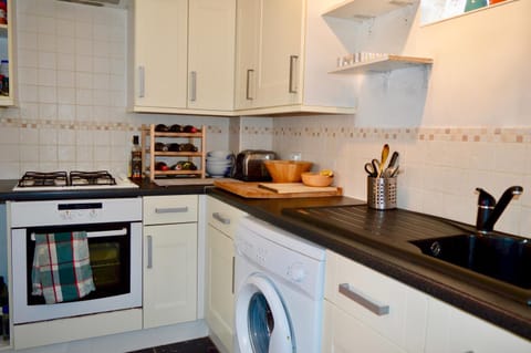 Charming Cosy Coach House in Fishponds Bristol Apartment in Bristol