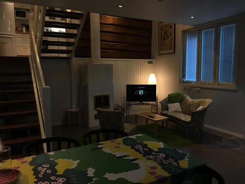 Uniikki talo kirjastosilta - Unique house at centre Apartamento in Turku