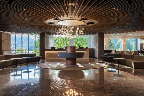 Lobby or reception, Lake view, Mountain view