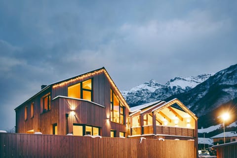 Ferienhaus zum Stubaier Gletscher - Dorf House in Neustift im Stubaital