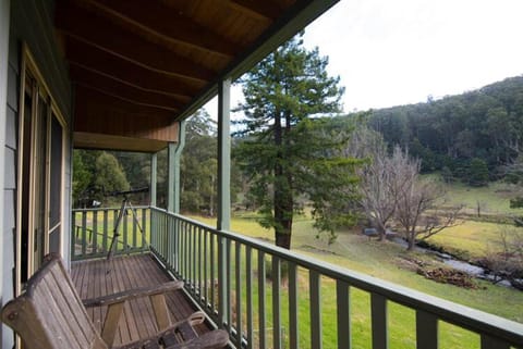 Toorongo River Chalets Natur-Lodge in Noojee