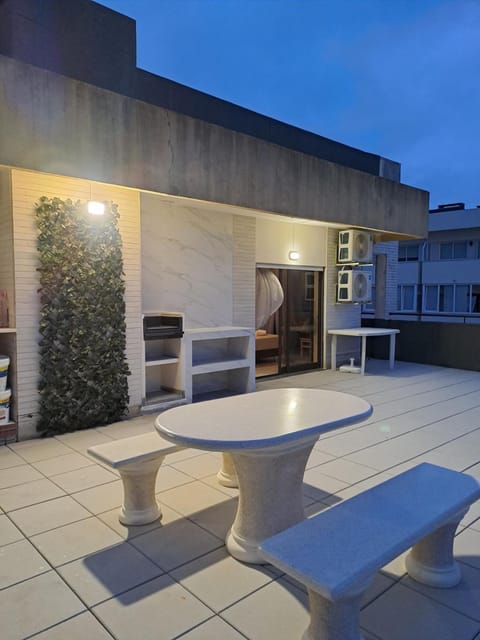 BBQ facilities, Balcony/Terrace, Seating area, Dining area, locker