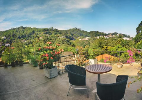 Day, Garden, View (from property/room), Balcony/Terrace, Balcony/Terrace, Mountain view