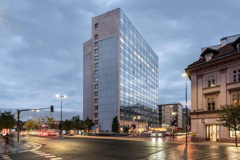 Property building, Facade/entrance