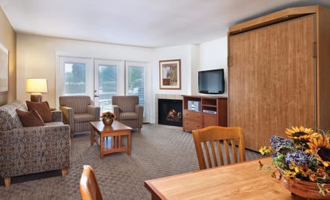 WorldMark Grand Lake Hotel in Ozark Mountains