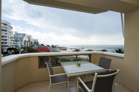 Sea Side Getaway Condo in Sea Point