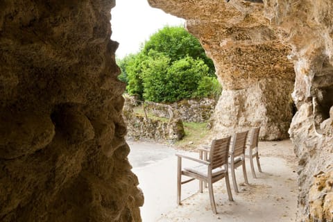 Château de Perreux, The Originals Collection Hotel in Centre-Val de Loire