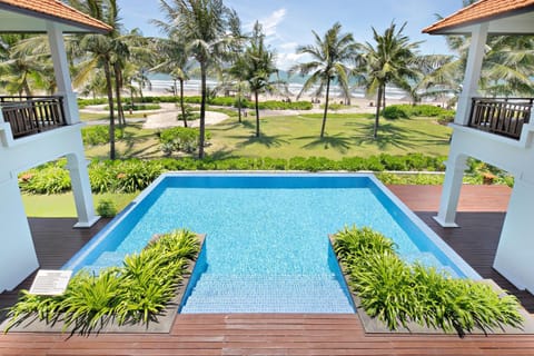 Da Nang Paradise Center My Khe Beach Resort & Spa Resort in Da Nang