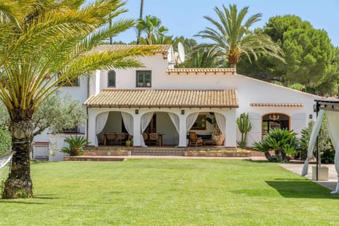 Facade/entrance, Garden, Garden view