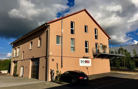 Property building, Facade/entrance