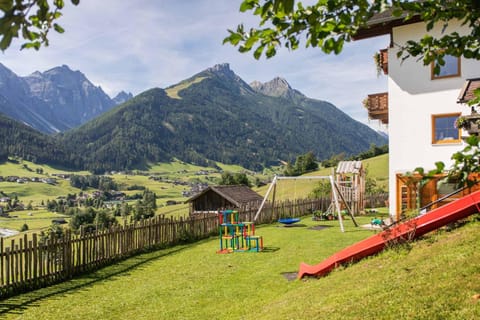 Omesbergerhof Farm Stay in Neustift im Stubaital