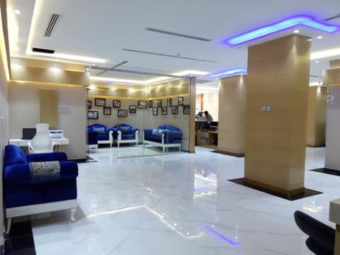 Lobby or reception, Seating area, Meeting/conference room, Internal: Not applicable to any particular room