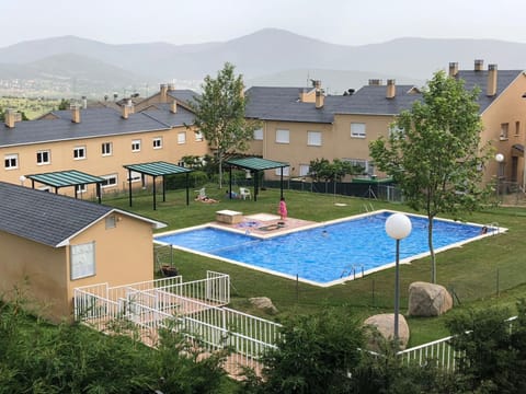 Summer, Garden view, Mountain view, Swimming pool, Swimming pool