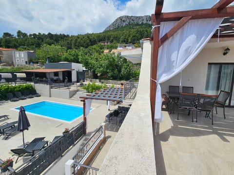 Holiday House Above with pool and summer kitchen House in Šibenik-Knin County, Croatia