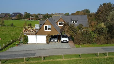 Property building, Street view, Parking