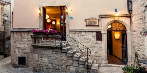 La Grotta Hotel Hotel in Marche