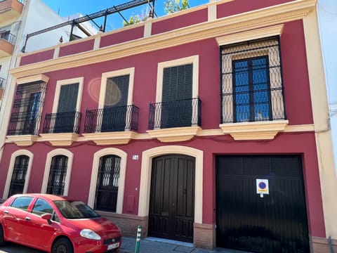 Teodosio Apartment FREE PARKING & CENTRAL AC Condominio in Seville