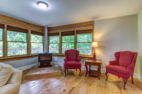Laurel Lodge at Mountain Cove Maison in Union County