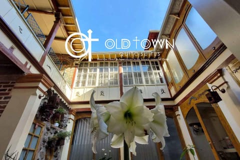 Old Town Quito Suites, Heritage Boutique Hotel, Where Every Detail Tells a Story Appart-hôtel in Quito