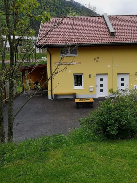 Dreiländerblick, 150 meter van piste met tafeltennis House in Friuli-Venezia Giulia