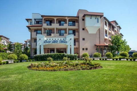 Oasis Del Mare Beach Front Hotel - All Inclusive Resort in Burgas Province