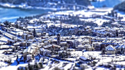 Nearby landmark, Off site, Neighbourhood, Natural landscape, Winter