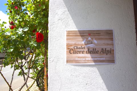 Chalet Cuore delle Alpi Apartment in Airolo