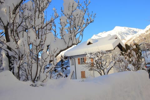 Garden view, Mountain view